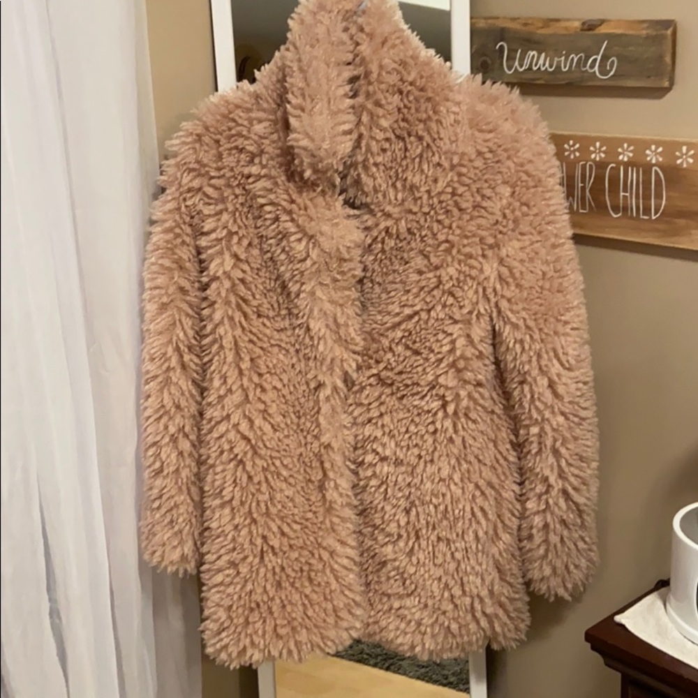 Soft and fluffy Sherpa style coat